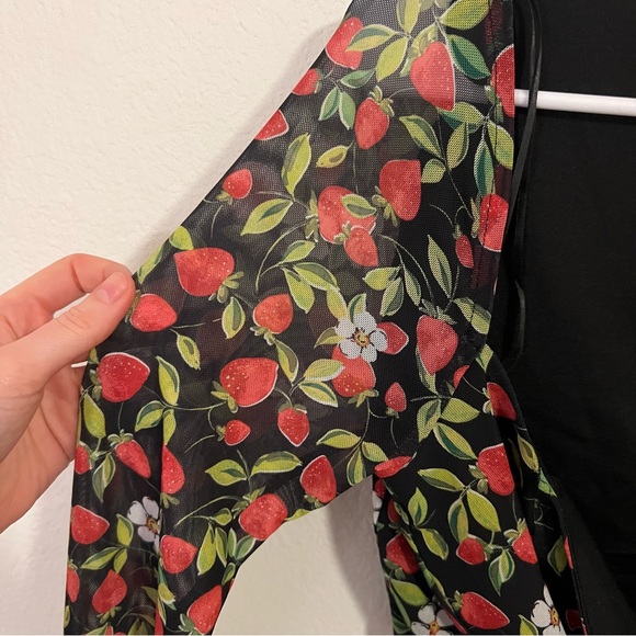 AFRM Grecian top in noir strawberry from revolve - Picture 6 of 9